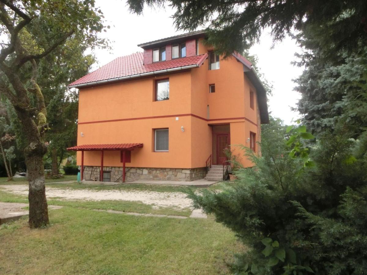Pilis Apartman Piliscsaba Zewnętrze zdjęcie